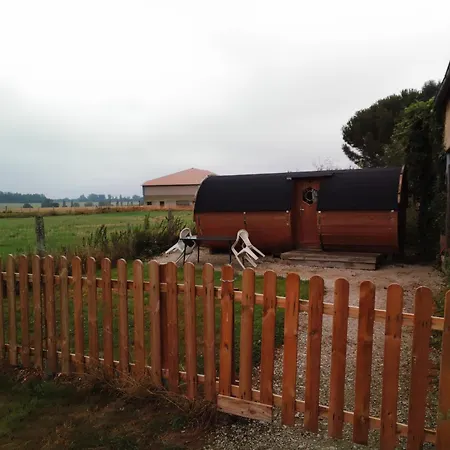 Tonneau Деревянный коттедж Couvains (Orne)