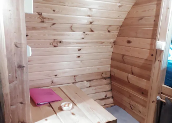 Tonneau אכסניה Couvains (Orne)